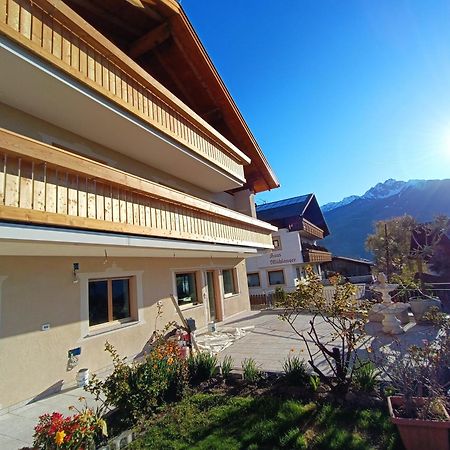 Garni Stuebele Bed & Breakfast Tirolo Exterior photo
