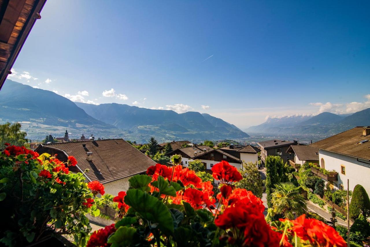 Garni Stuebele Bed & Breakfast Tirolo Exterior photo