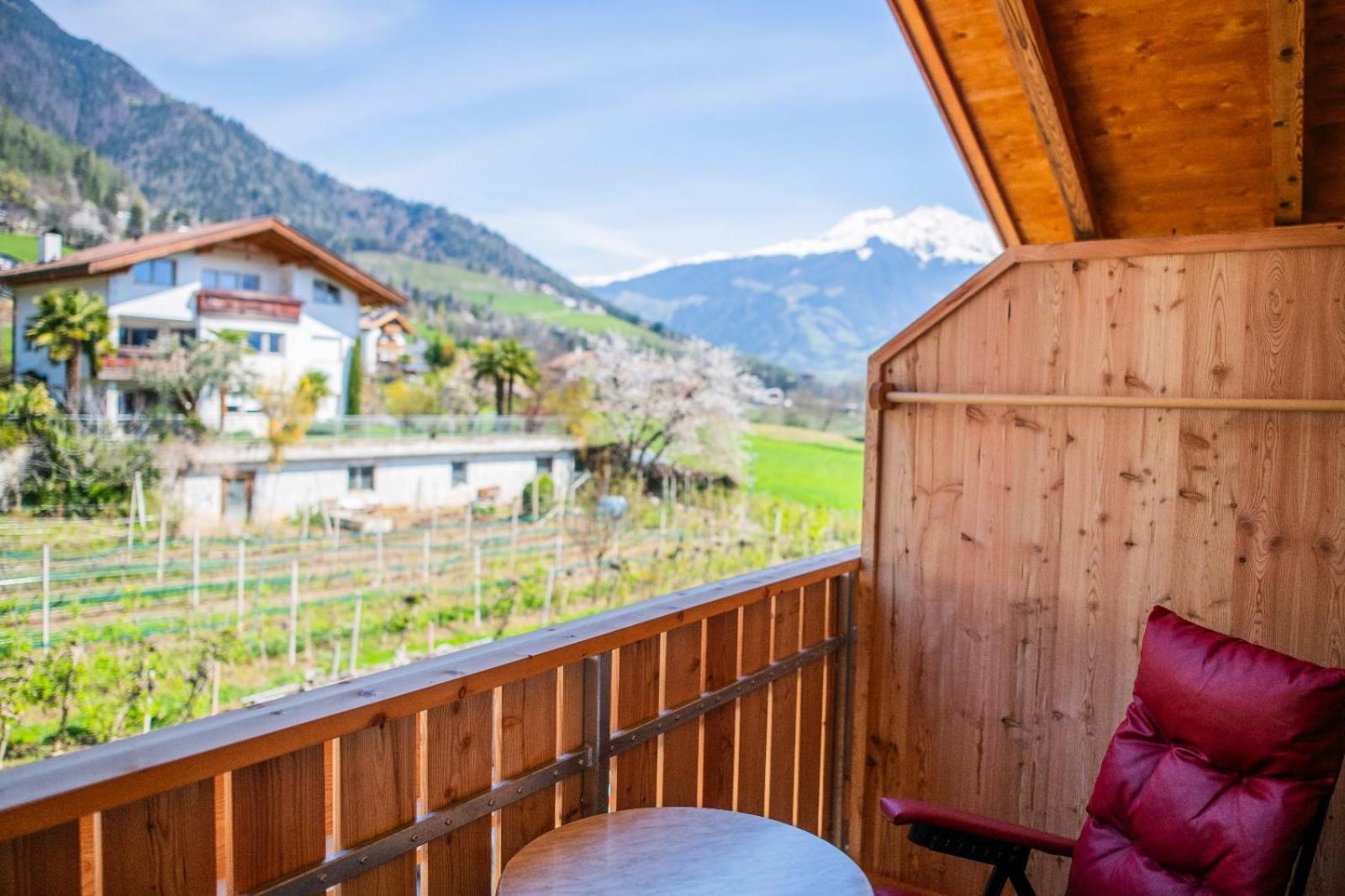 Garni Stuebele Bed & Breakfast Tirolo Exterior photo